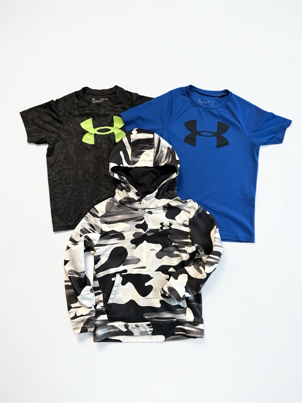 Under Armour Boys Small Lot of 3